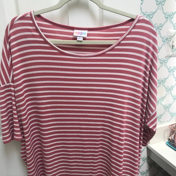 L Lularoe Irma - Picture 1 of 3